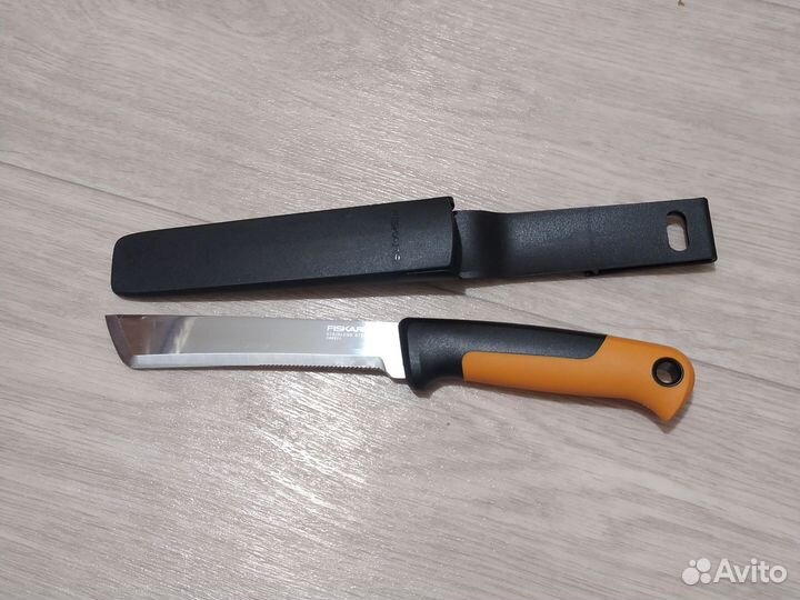 Нож садовый Fiskars K82 X-series