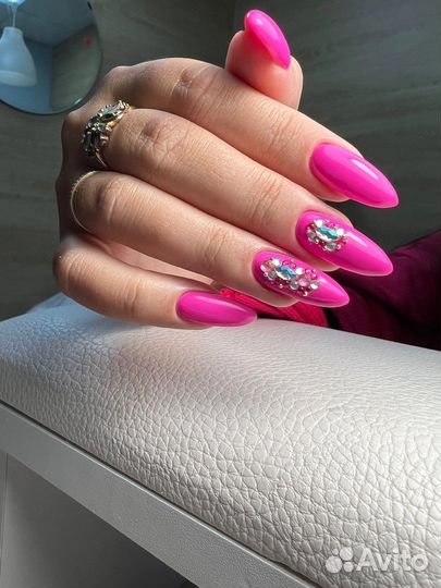 Маникюр педикюр