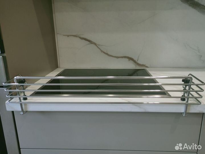 Защитный барьер для плиты