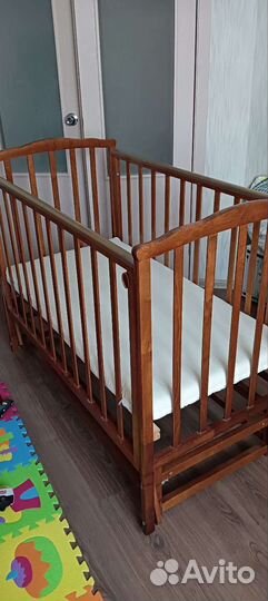 Детская кроватка маятник