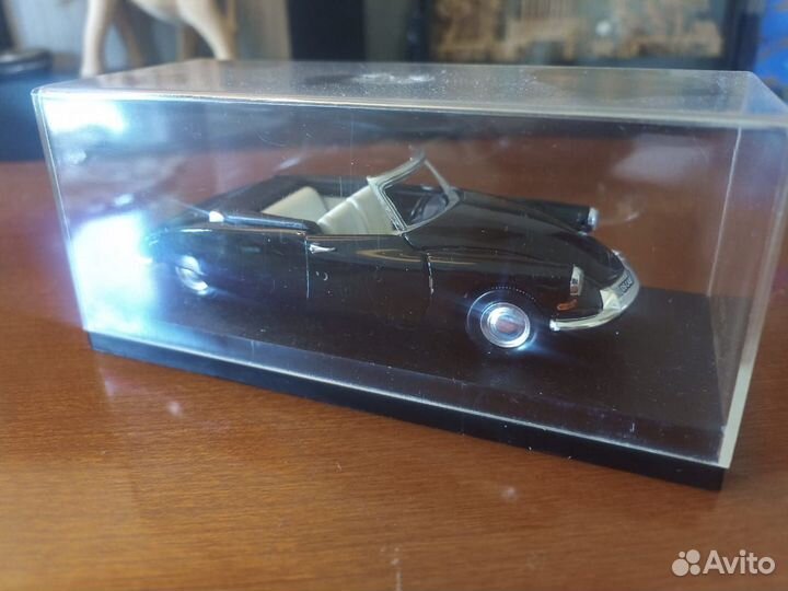 Citroen DS кабриолет 1:43