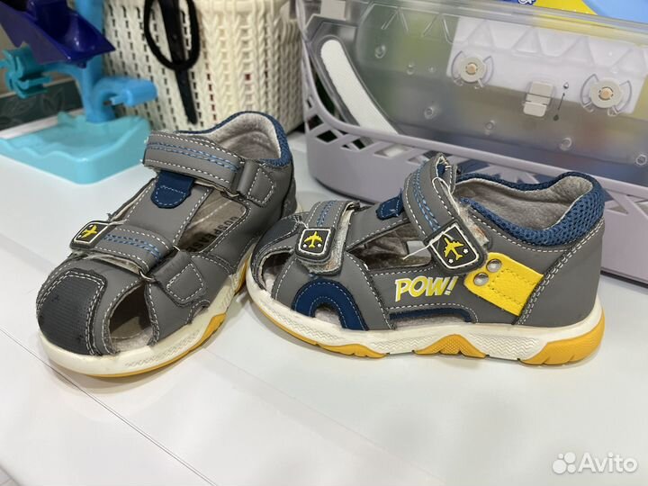 Сандалии 25 размер