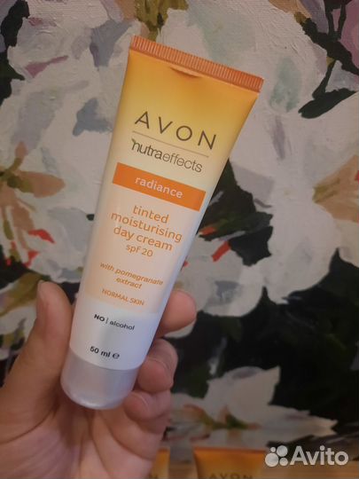 Крем для лица Avon дневной увлажняющий тонирующий