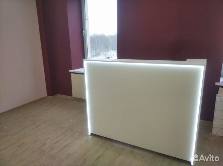 Ресепшн стойка с подсветкой