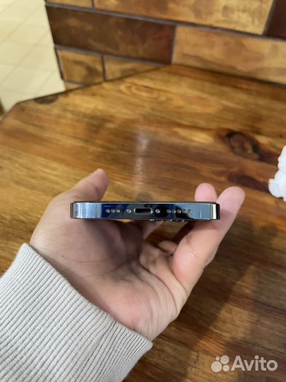 Телефон iPhone 13 pro