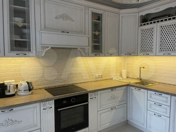 2-к. квартира, 65 м², 6/17 эт.