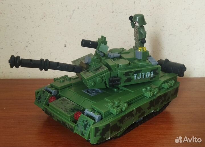 Танк аналог лего