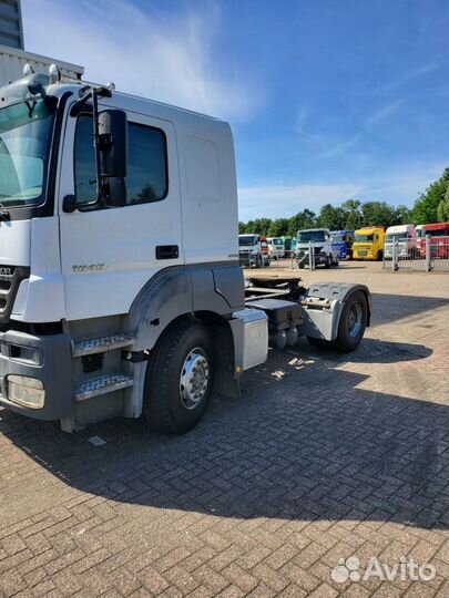 Pазбираем грузовик Mercedes-Benz Axor mpii 2004-20