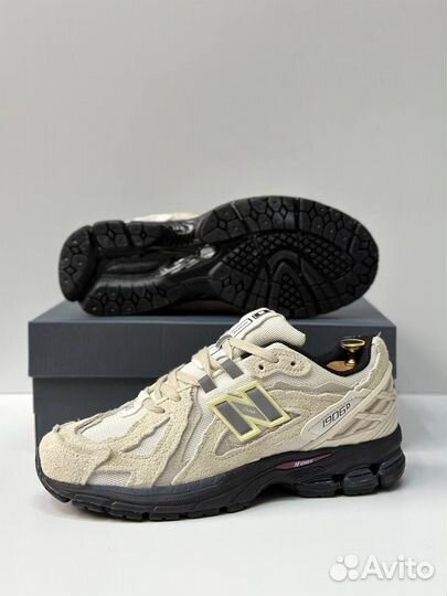 Кроссовки New Balance 1906d Protection Pack Beige