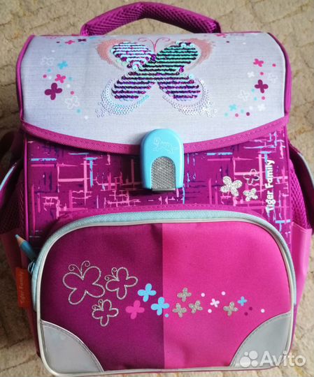 Продам ранец для первоклассницы