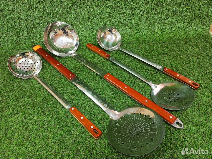 Шумовки, половники, лопатки