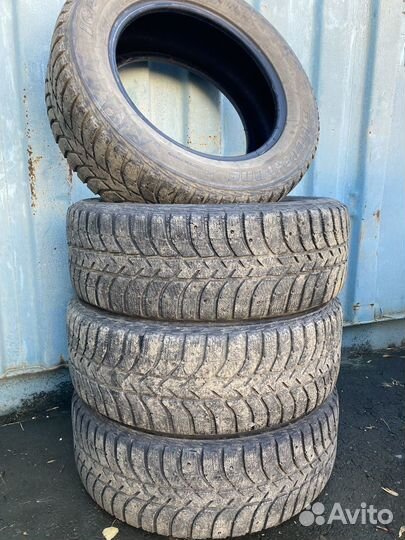 Bridgestone Ice Cruiser 5000 215/60 R16 100T