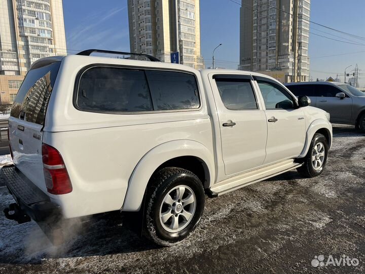 Toyota Hilux 3.0 AT, 2014, 205 000 км
