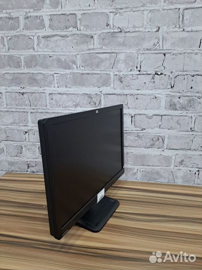 Монитор HP LE2201w, 1680x1050, TN+film, черный