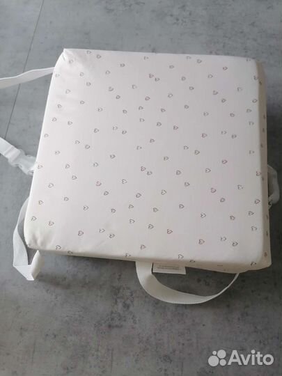 Бустер на стул