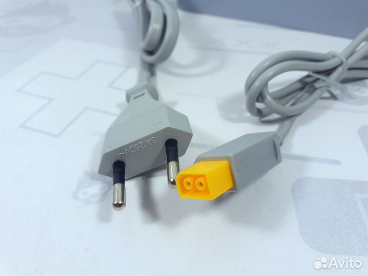 Блок питания 220V для Wii U Новый