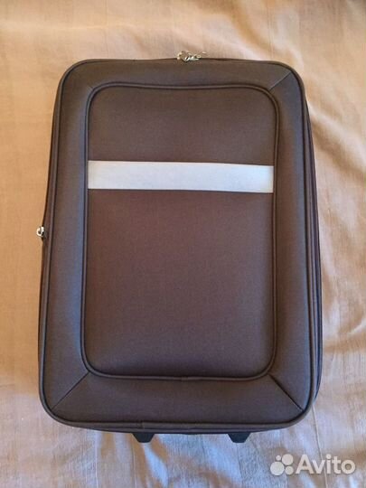 Чемодан на колесах