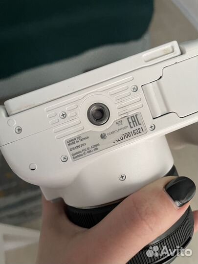 Фотоаппарат canon 250d kit +canon ef 50m f 1.8 stm