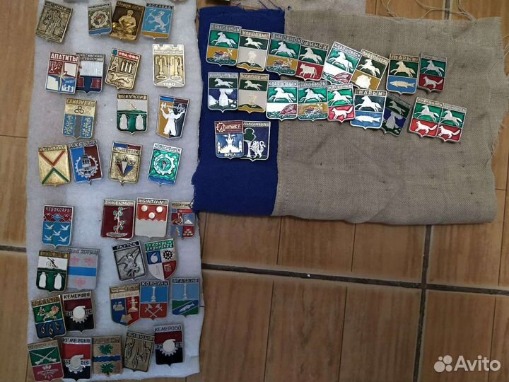 Значки гербы городов