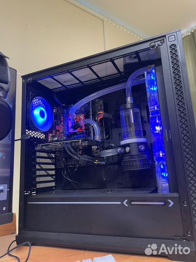 Игровой пк на кастомной воде i7\3070\16gb\256+500