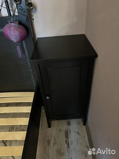 Хэмнес IKEA - Кровать 140 x 200 и 2 тумбы