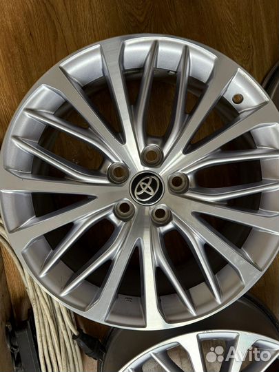 Диски на камри r 18