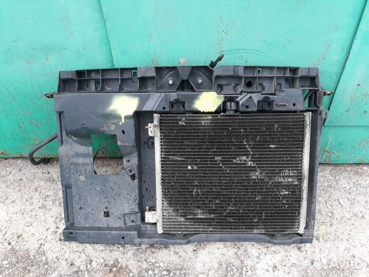 Кассета радиаторов,передняя панель Peugeot 207