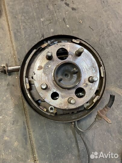 Ступицы в сборе задние toyota camry sv40