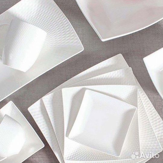 Тарелка Даймонд квадратная Maxwell Williams 3 рзмр