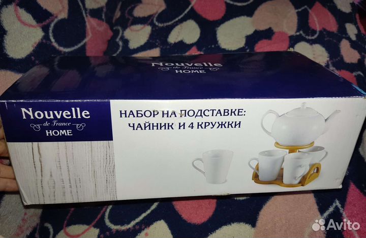 Набор посуды на бамбуковой подставке