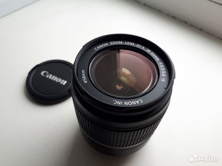 Объектив Canon EF-S 18-55mm f/3.5-5.6 IS