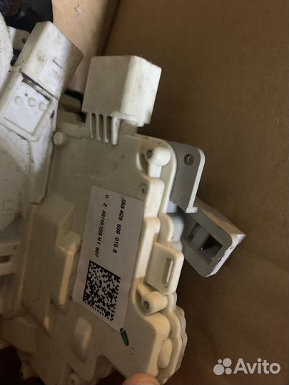 Замок двери задней левой Audi A6 C7 4G 4G8839015B