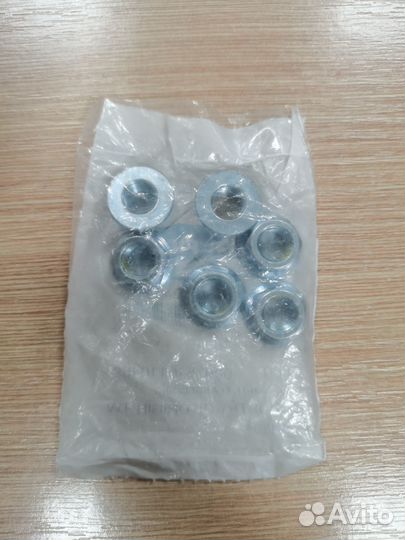 Гайка колёсная (штампованный диск) Polaris 7542459