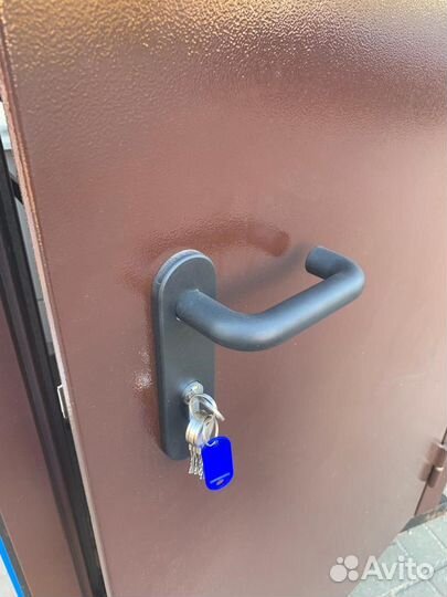 Дверь противопожарная коричневая 2100*1140мм