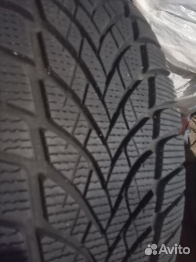 Goodyear Cargo Ultra Grip 235/55 R18