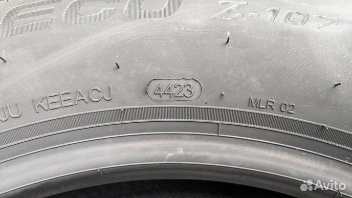 Westlake Zuper Eco Z-107 215/60 R16 99V