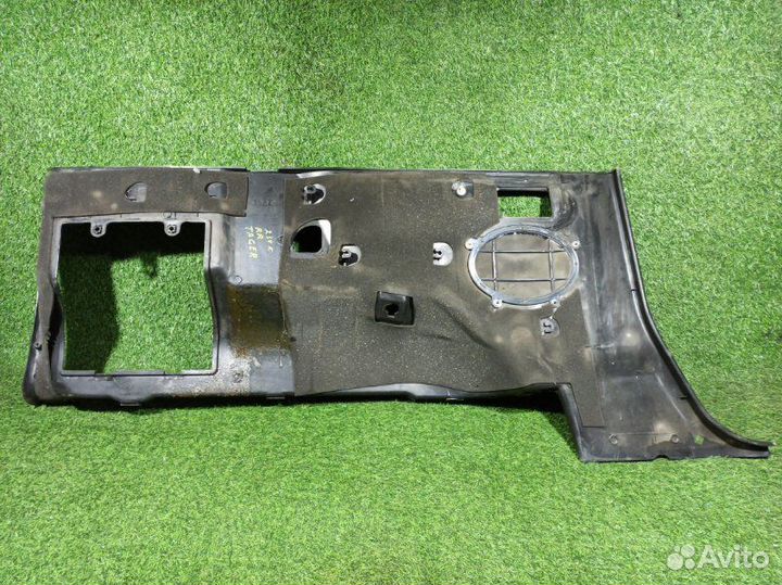 Обшивка багажника правая Тагаз Тагер M161