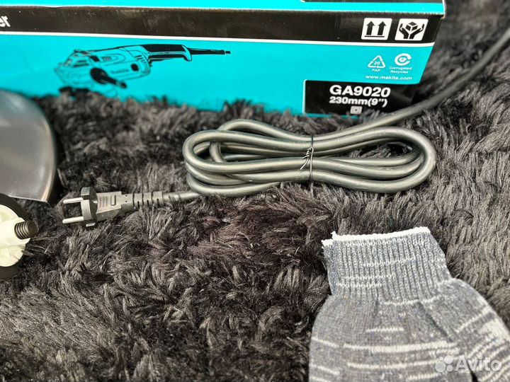 Болгарка Makita GA9020 ушм