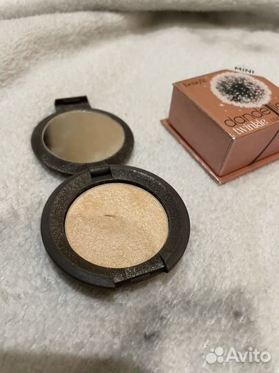 Хайлайтер Becca, Benefit