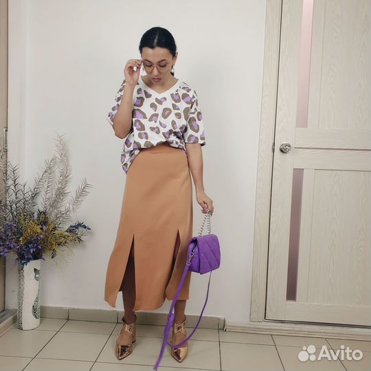 Юбка миди с разрезами