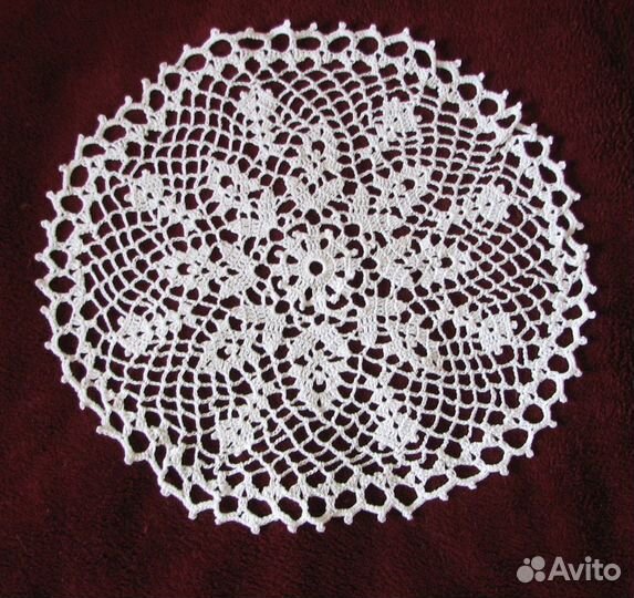 Салфетка, связанная крючком. Ручная работа