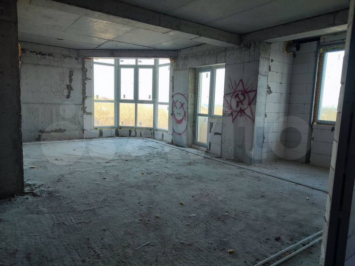 3-к. квартира, 91 м², 5/8 эт.