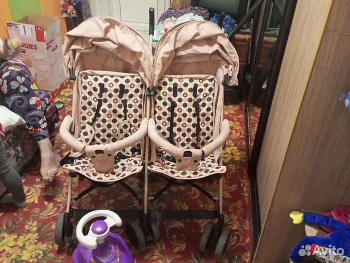 Прогулочная коляска для двойни или погодок