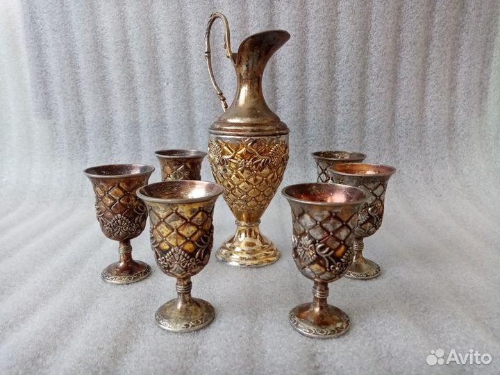 Сувенирный набор. Кувшин с рюмками