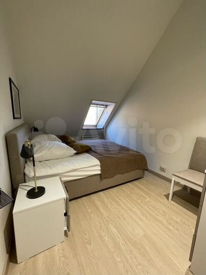 Комната 33 м², 2/2 эт.