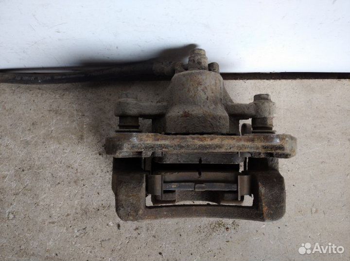 Суппорт задний левый Kia Ceed 1.6 2007-2012