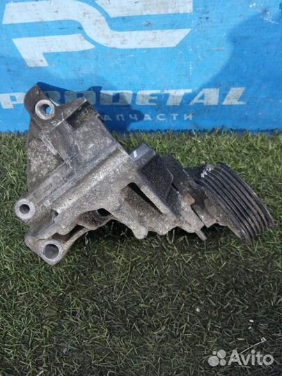 Кронштейн генератора Ford Focus 1998-2004