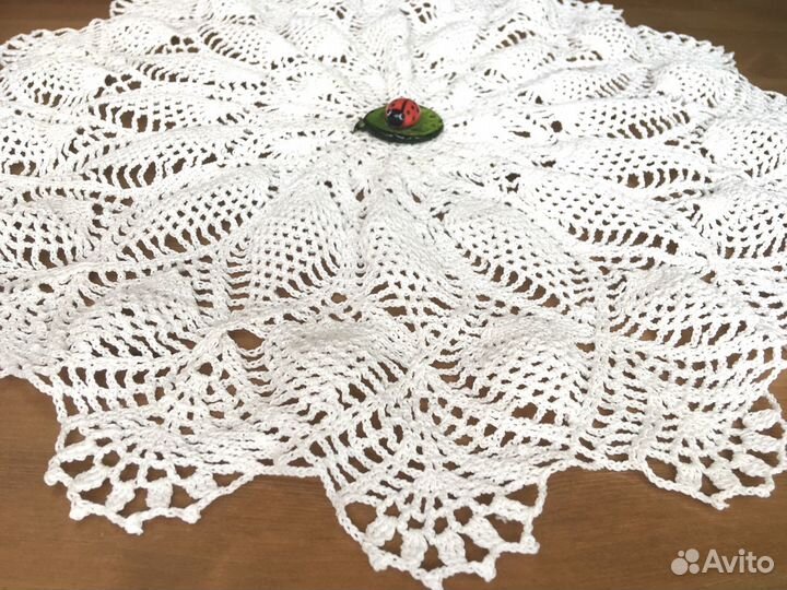 Салфетки вязаные крючком 48 см