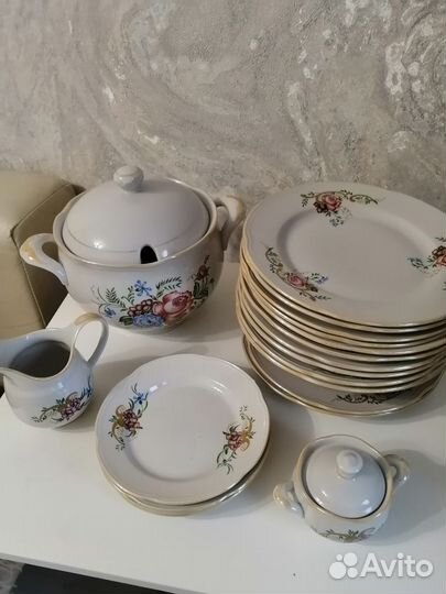 Продам набор посуды, сервиз