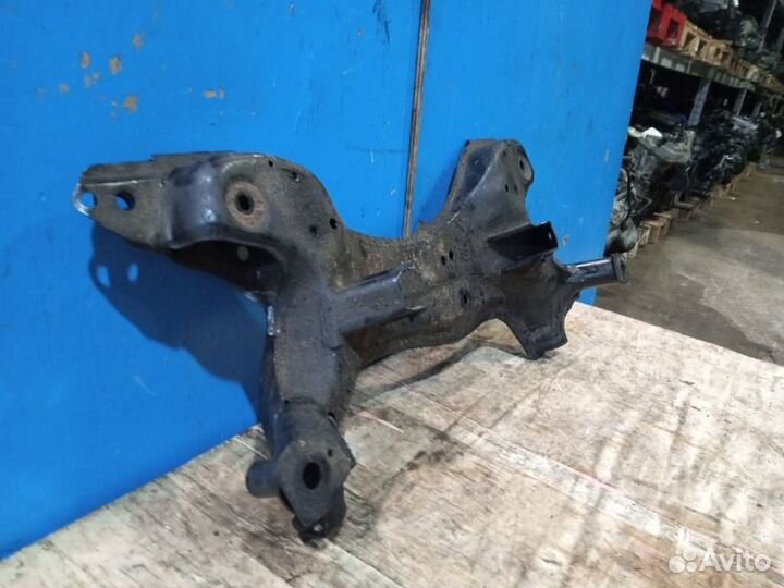 Подрамник передний Toyota Rav4 Xa20 2000-2007